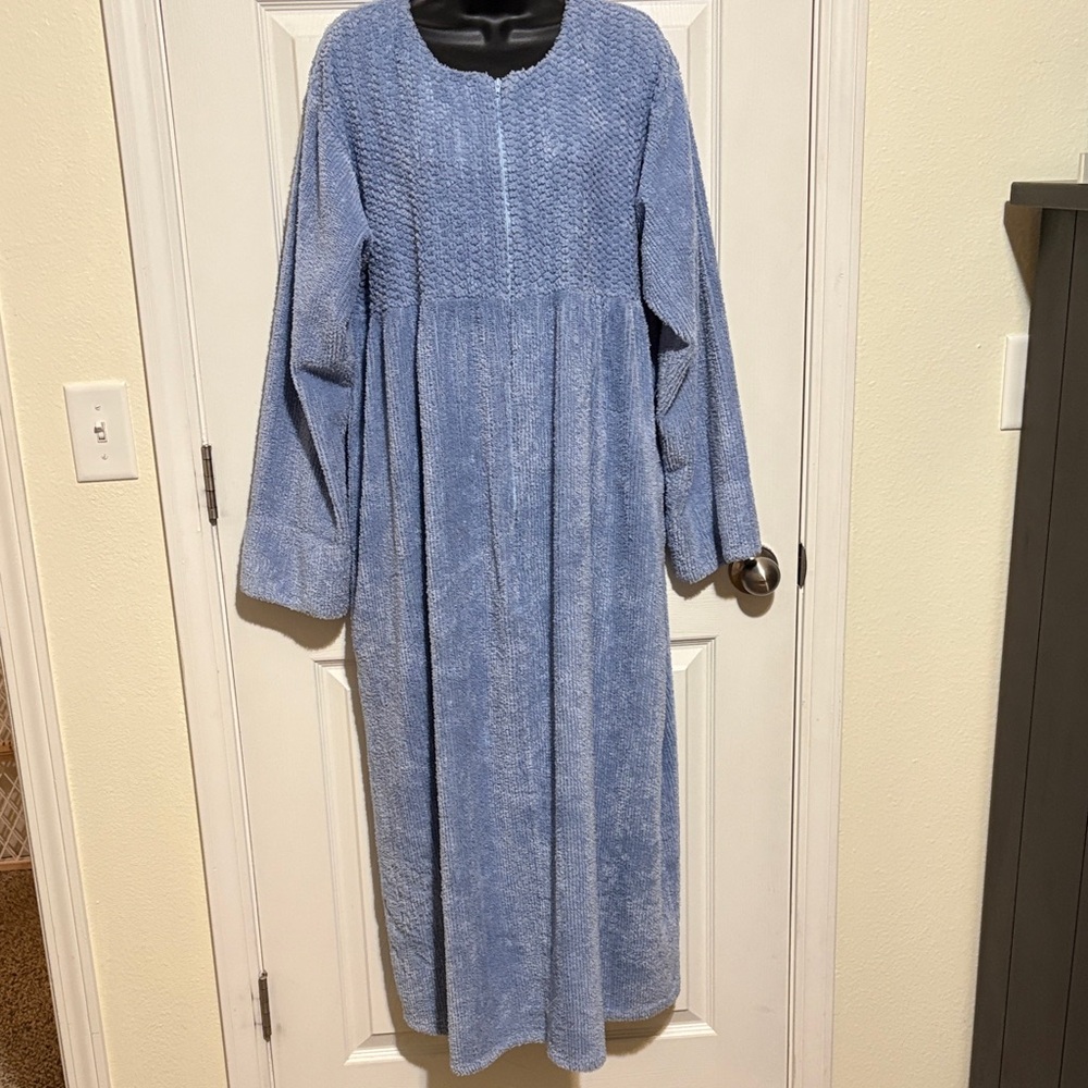 Vintage Stan Herman Blue Textured Long Sleeve 100% Cotton Robe Size Large